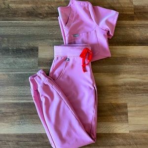 FIGS Chalk Pink Scrub Set